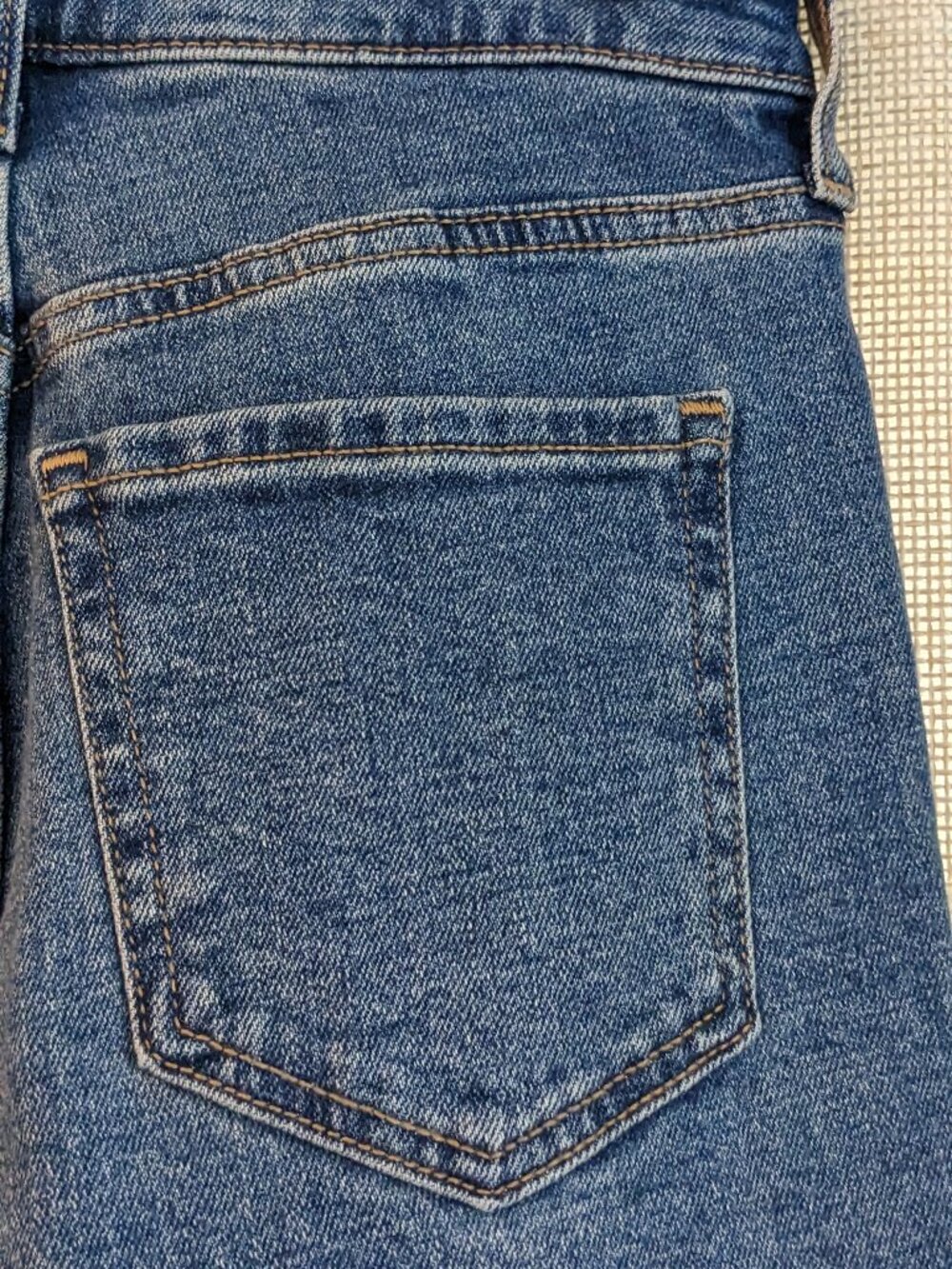 Old Navy, Medium Wash High Rise OG Straight Jean Floral Patches Jeans, Size 0 - Picture 9 of 9